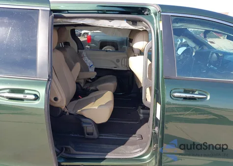 2022 Toyota Sienna Xle z USA, uszkodzony, nr VIN 5TDYRKEC6NS100017